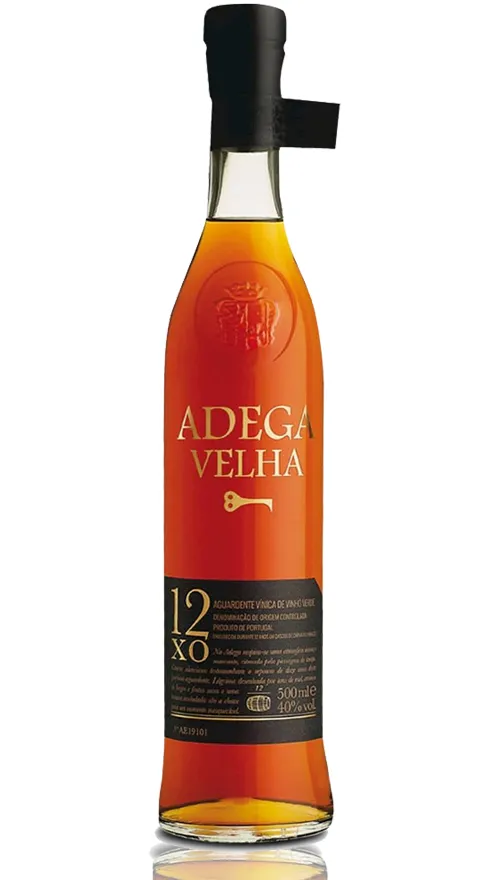 Aguardente Adega Velha 12 anos XO 500 ml Aguardente Adega Velha 12 anos XO 500 ml