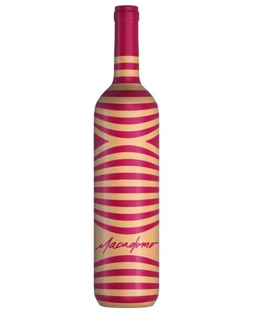 Licor Macadomo 750 ml - Macadâmia e Caramelo ao Leite Licor Macadomo 750 ml - Macadâmia e Caramelo ao Leite