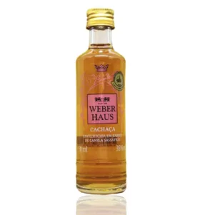 Miniatura Cachaça Weber Haus Canela e Sassafrás 50ml